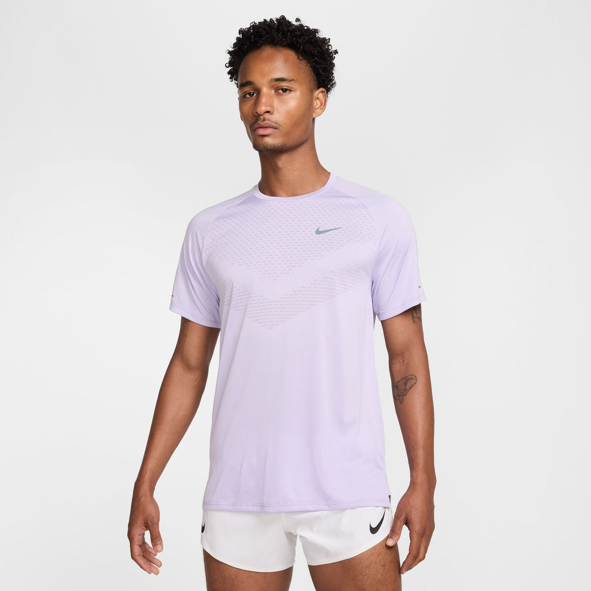 Nike Stride  Running shirt Men - lilac