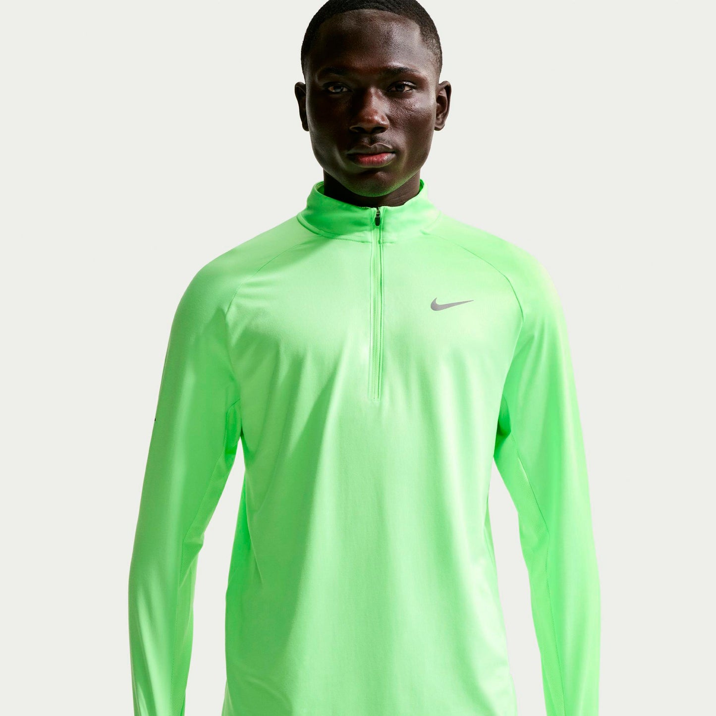 Nike Stride Running shirt Men - light green, silver