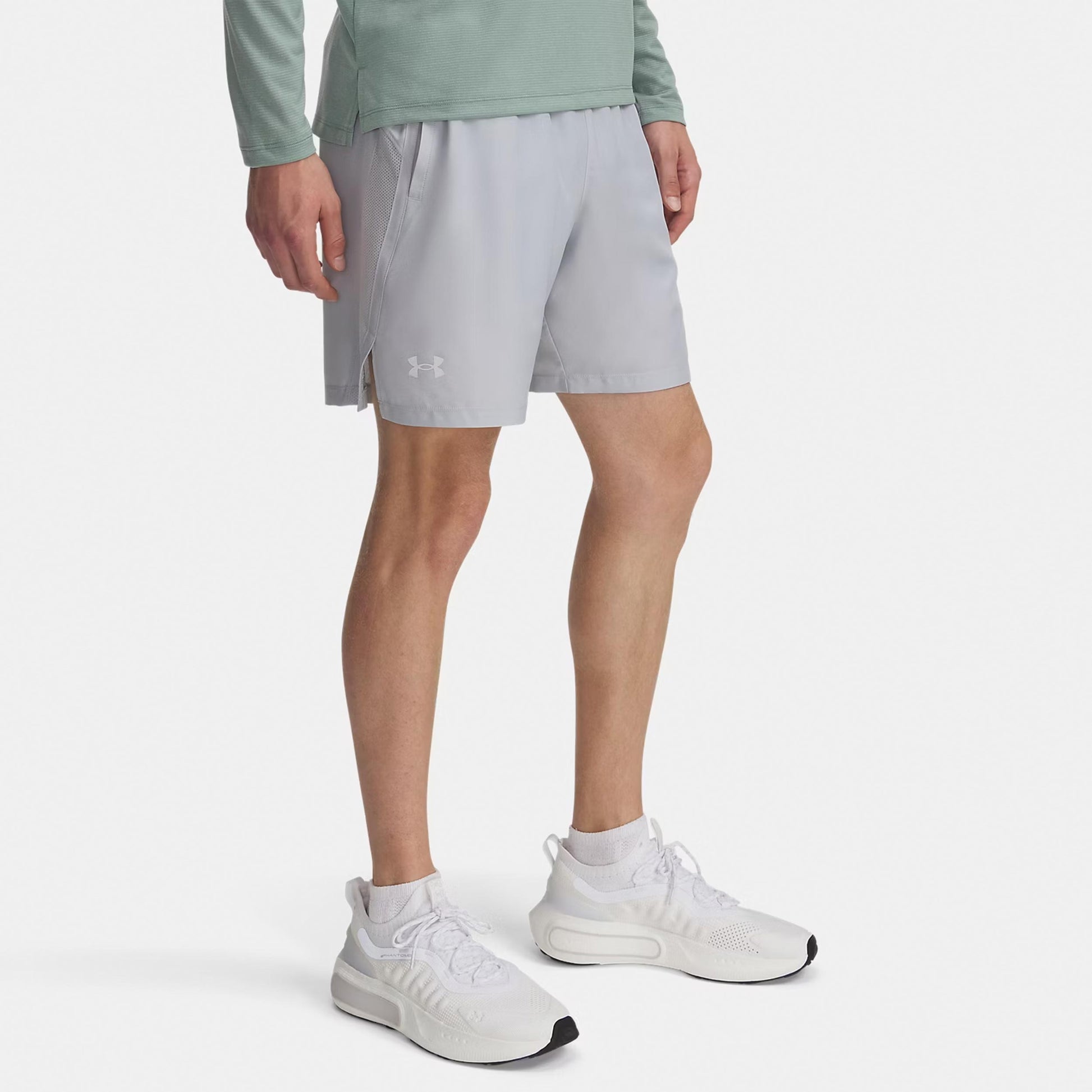 Under Armour Launch 7in  Running shorts Men - grey
