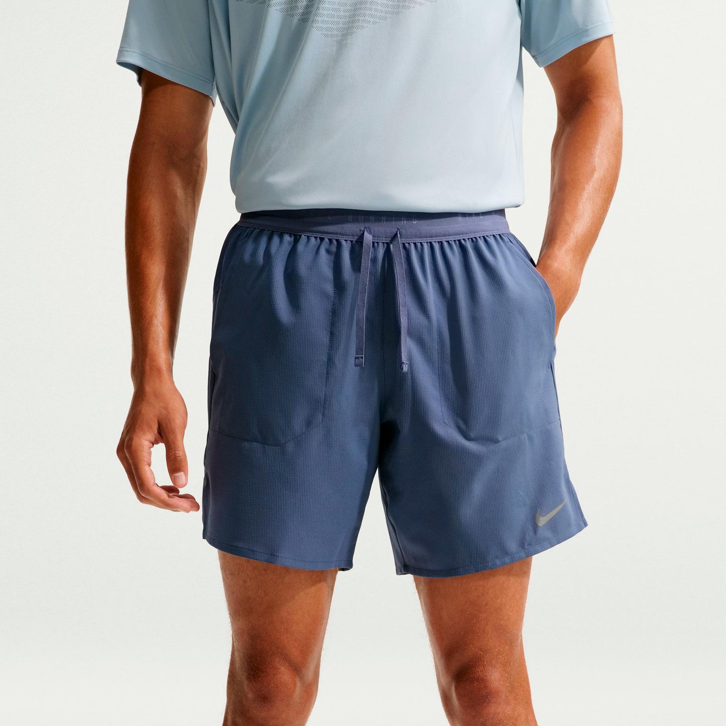 Nike Stride 7in  Running shorts Men - blue, silver