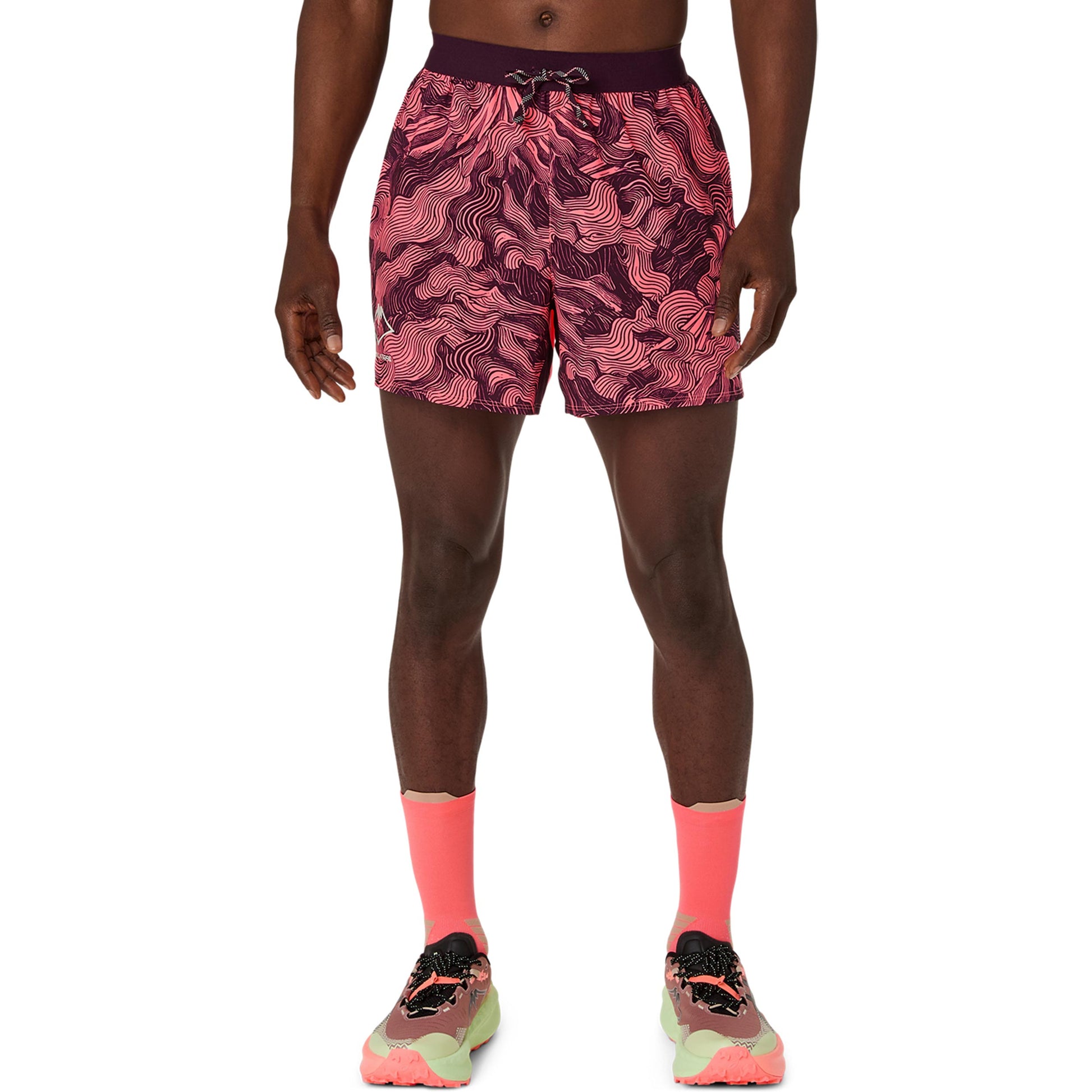 ASICS Fujitrail AOP 5in   Running shorts Men - coral, wine red