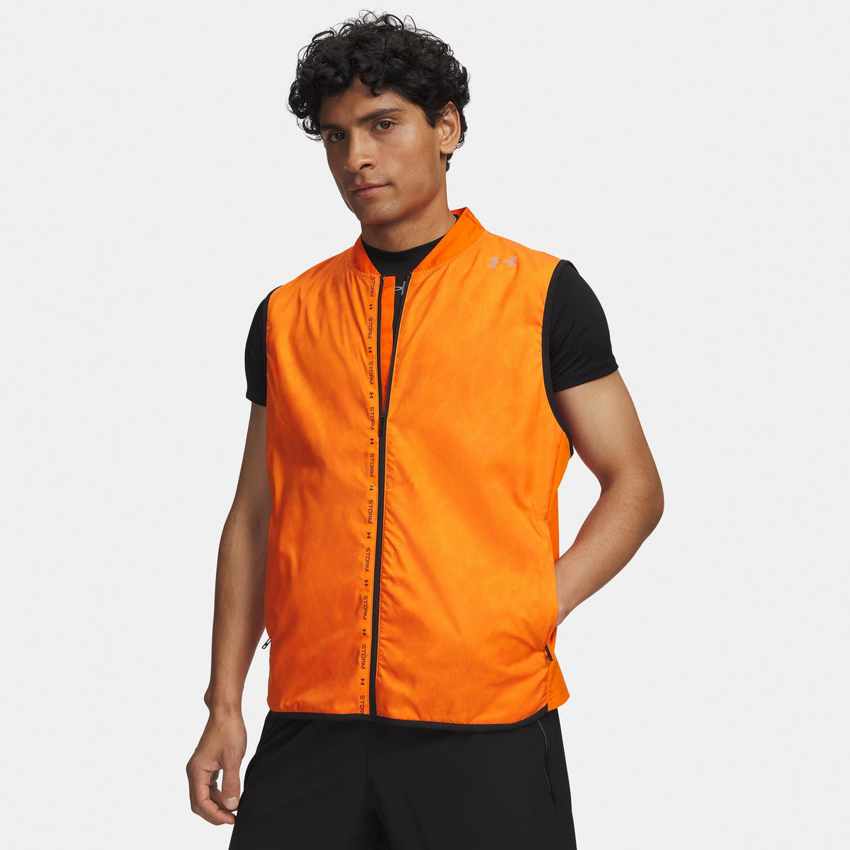 Under Armour Velociti ColdWeather Storm  Running vests Men - orange