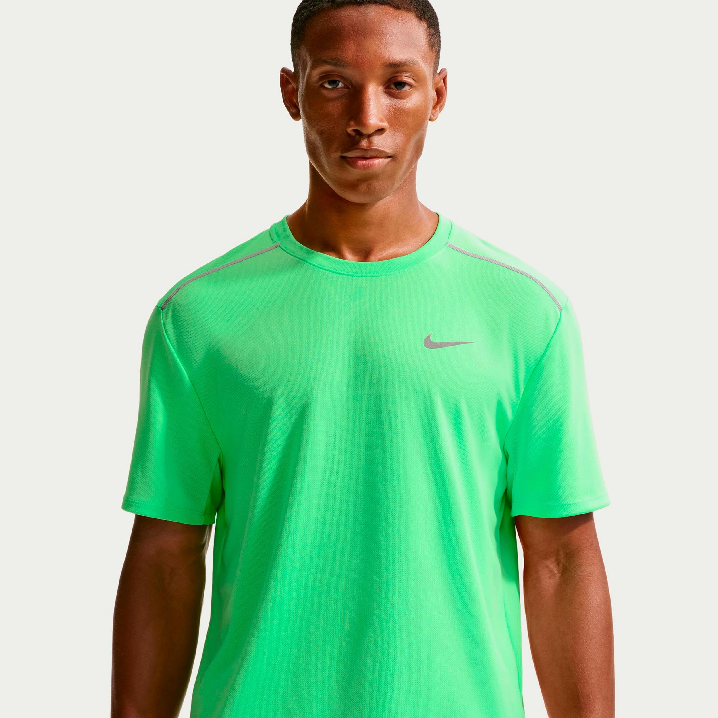 Nike Miler  Running shirt Men - green, silver