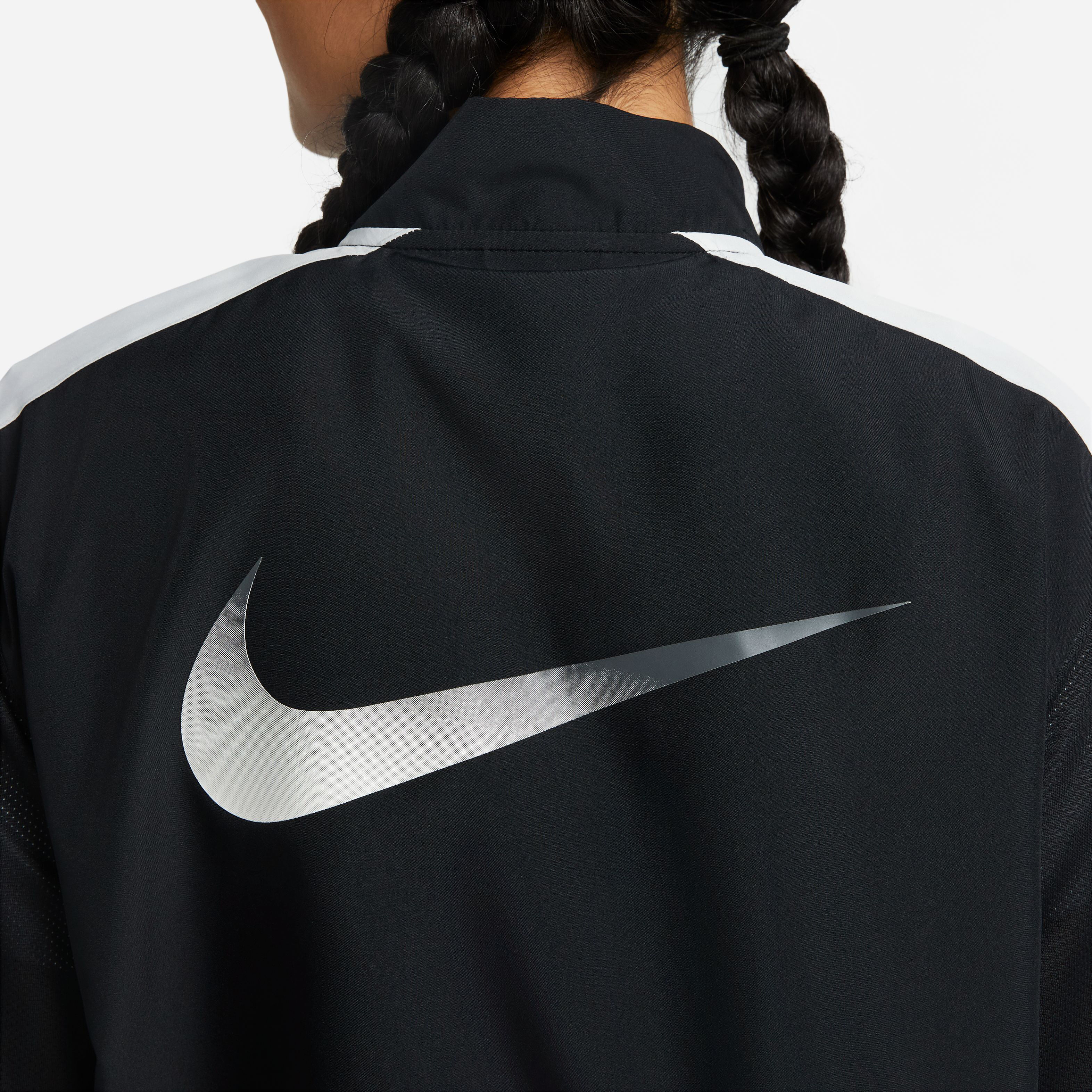 Women's nike sportswear swoosh long windrunner jacket discount