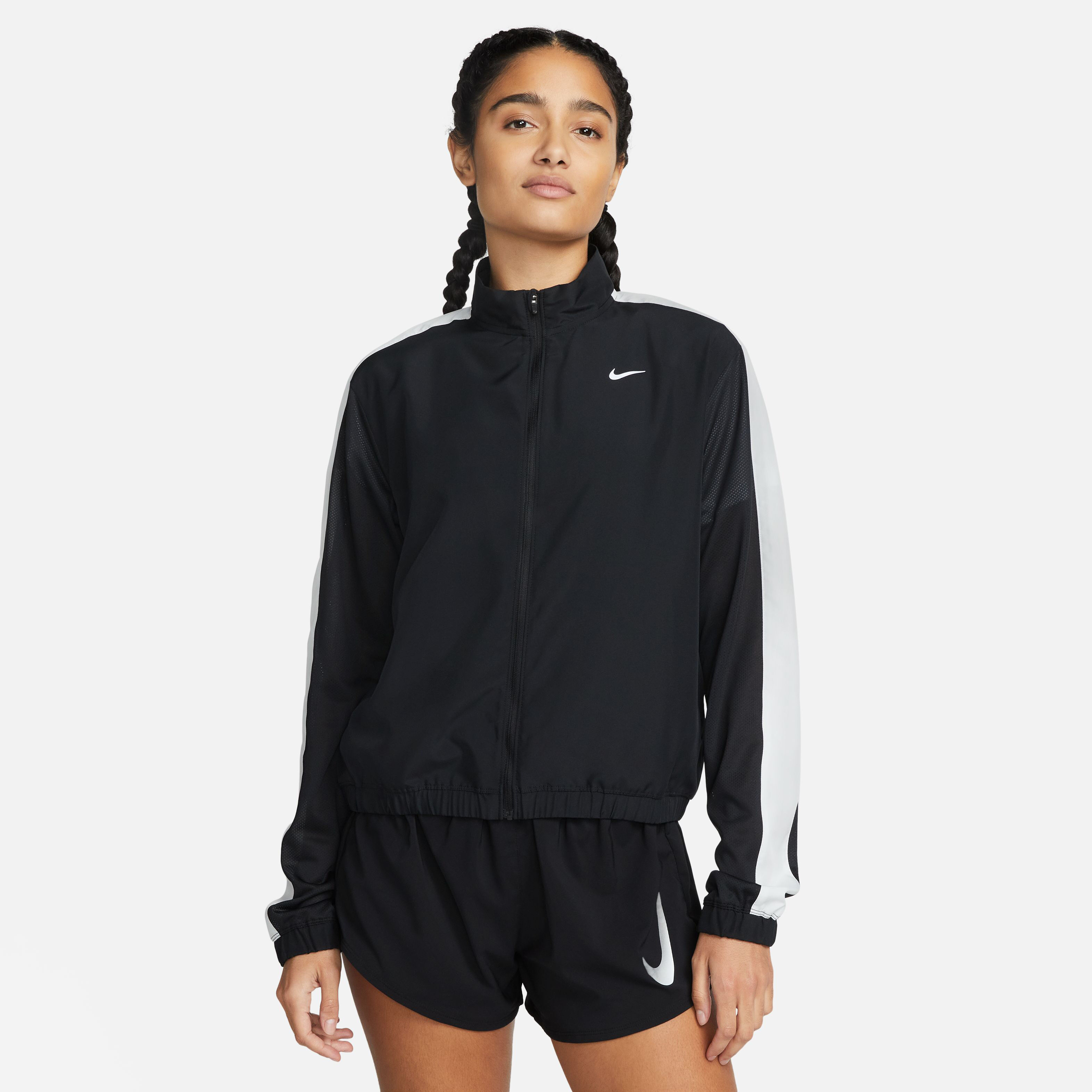 Nike women's shop running jackets