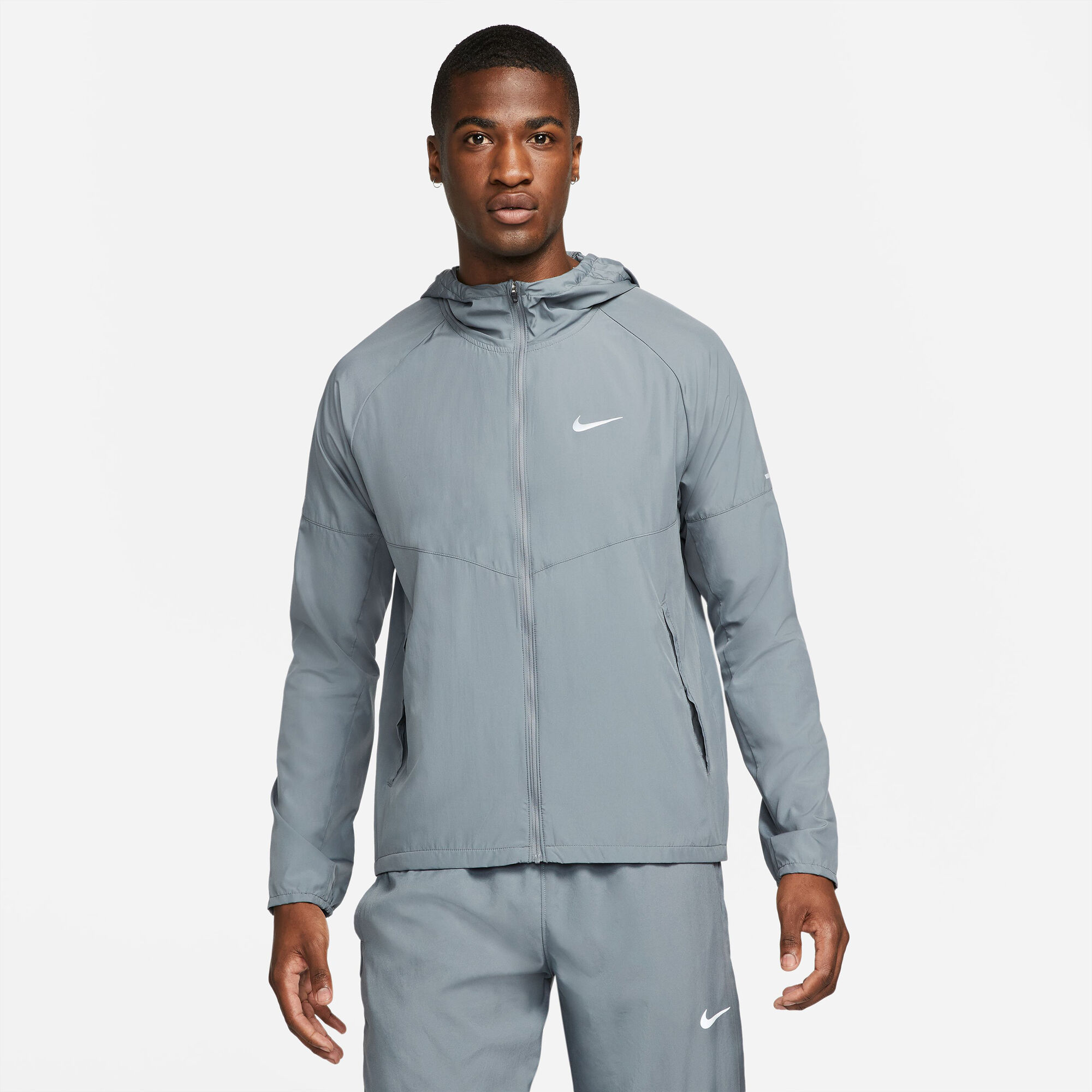 Buy Nike Miler Repel Running Jacket Men Grey online | Running Point UK