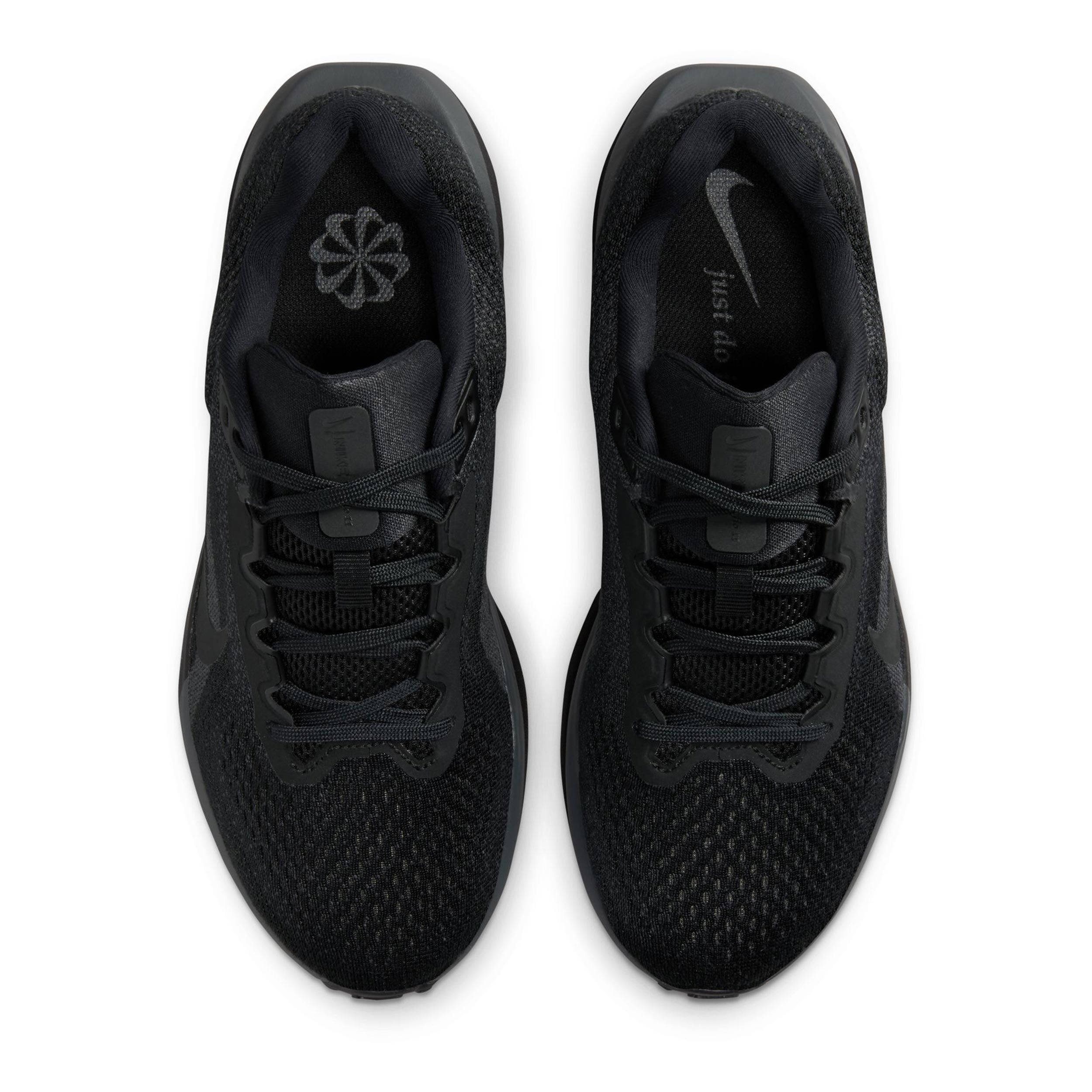 Buy Nike Winflo 11 Neutral Running Shoe Women Black online Running Point UK