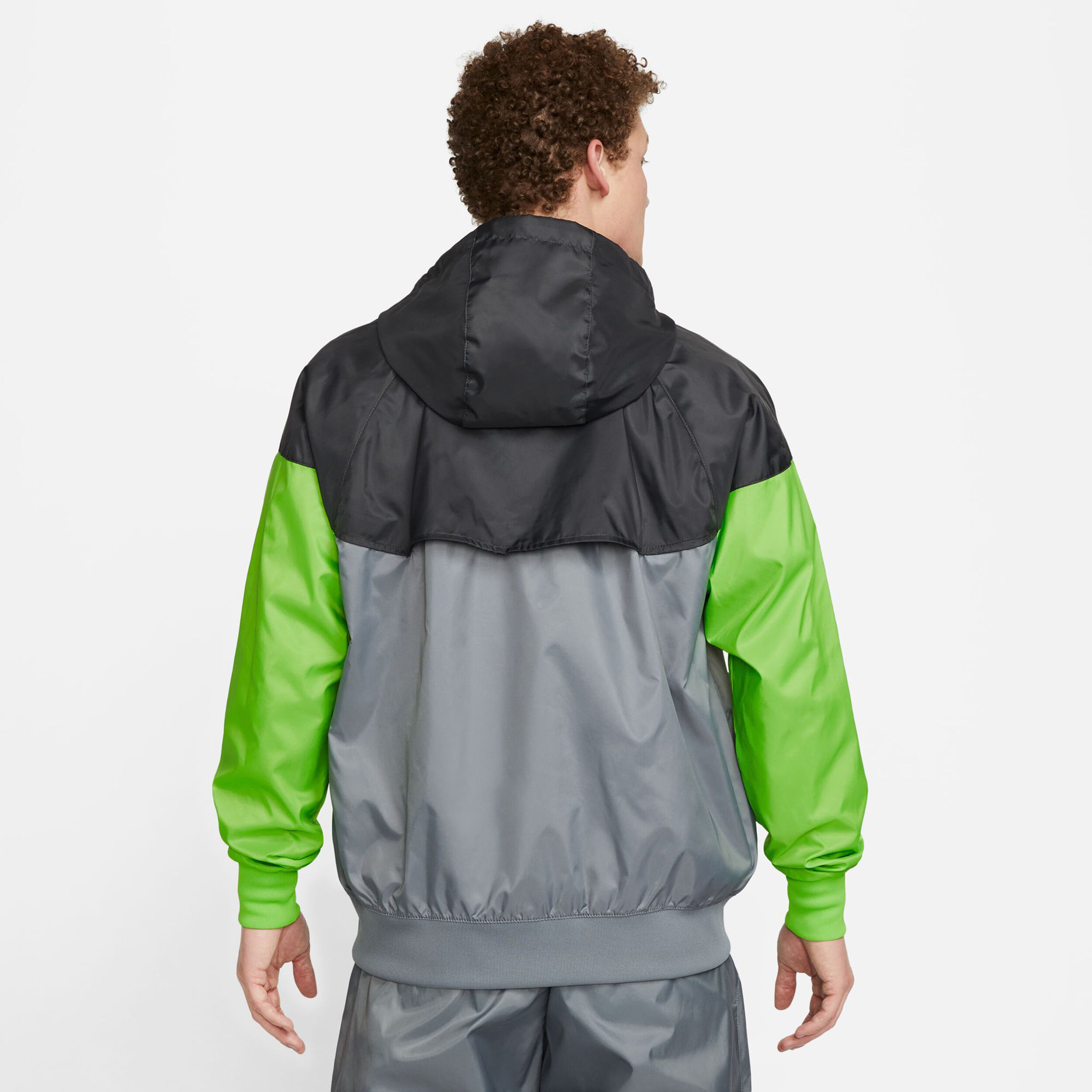 Sportswear Heritage Essential Windrunner Training Jacket Men Grey Neon Green