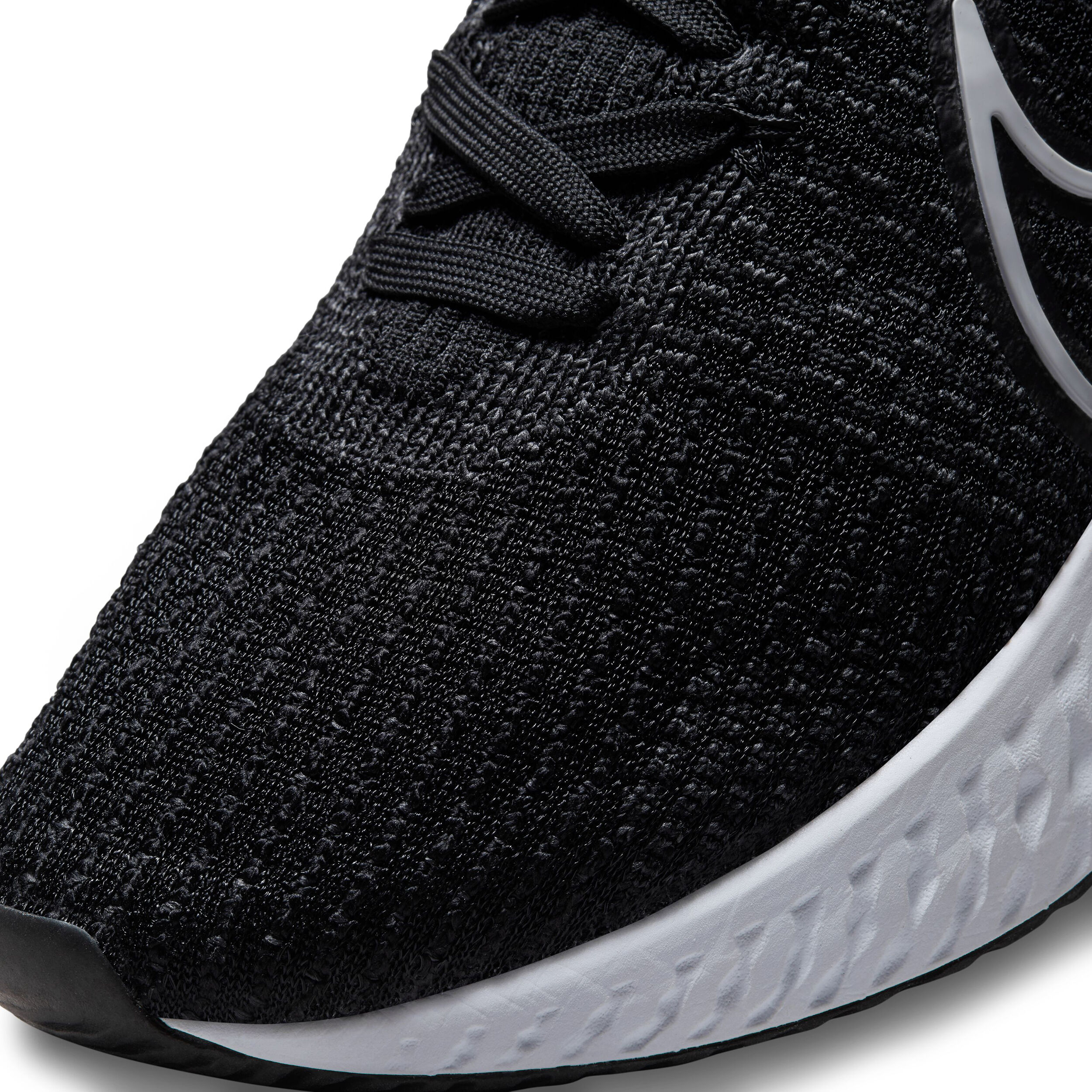 Epic react deals flyknit 3 black