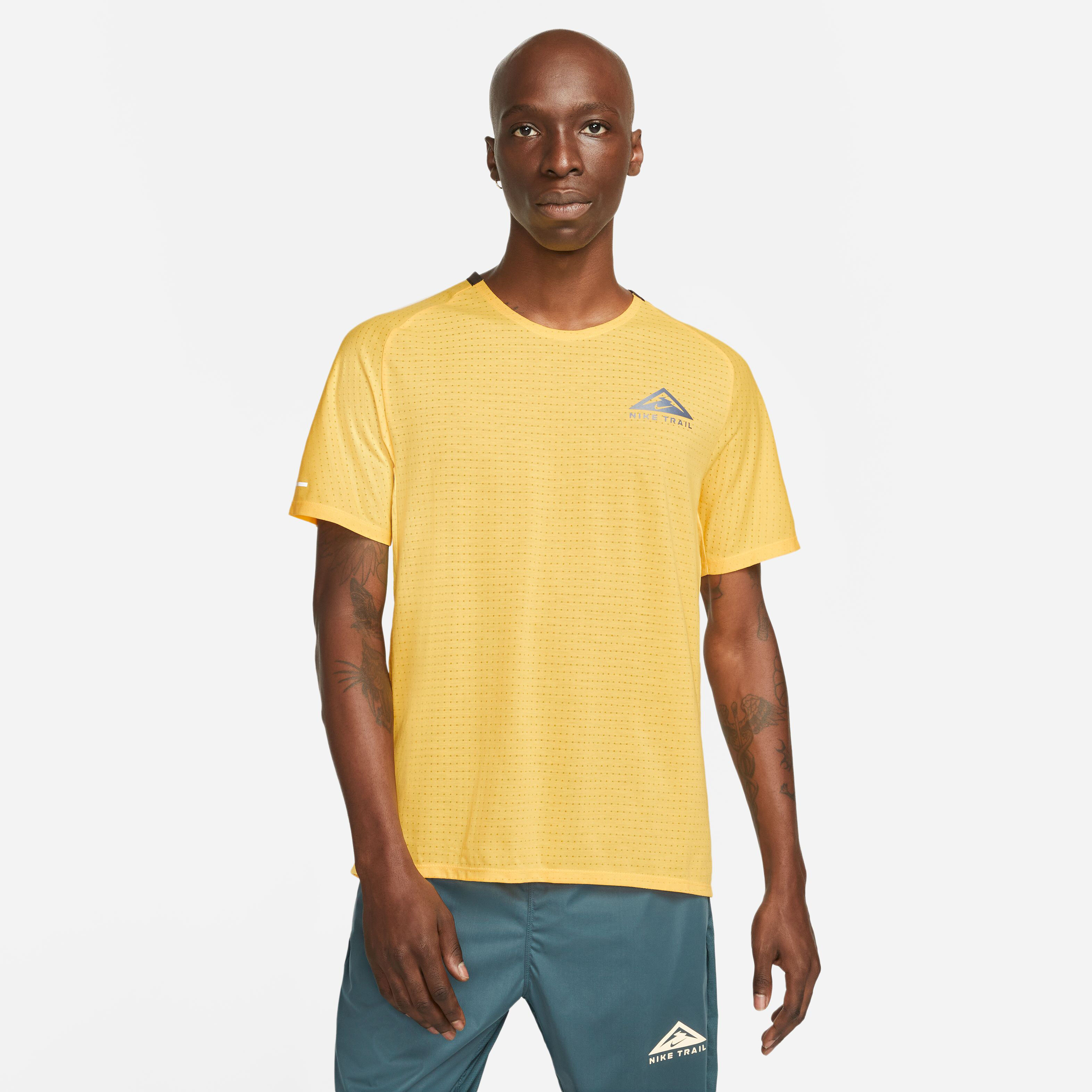 Yellow nike top deals