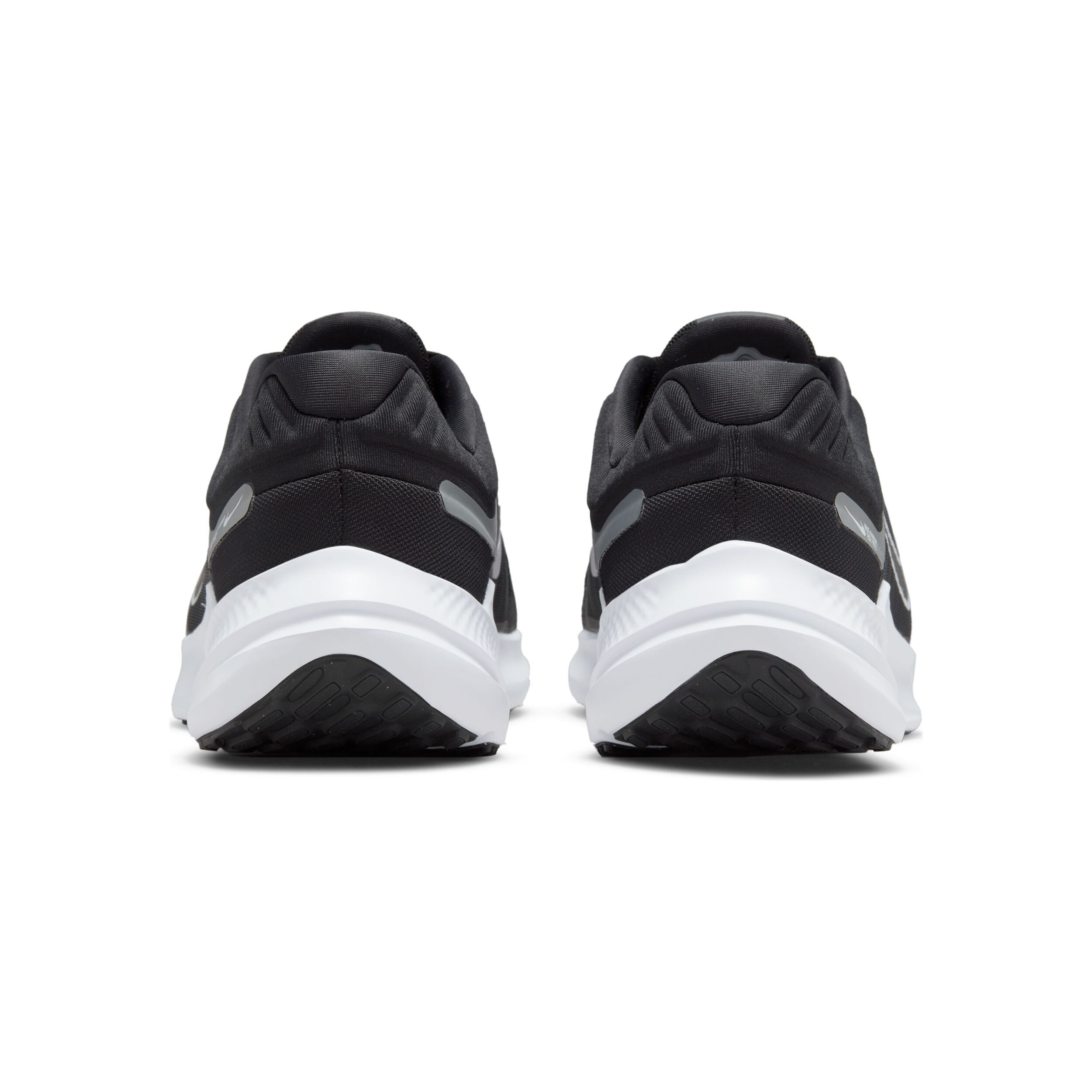 Tenis nike running quest deals