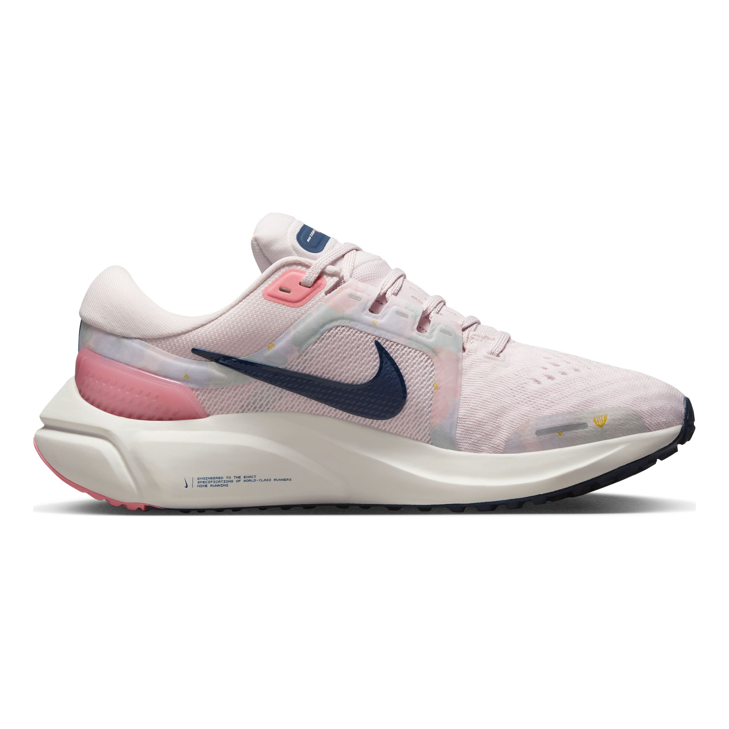 Pink nike deals runners